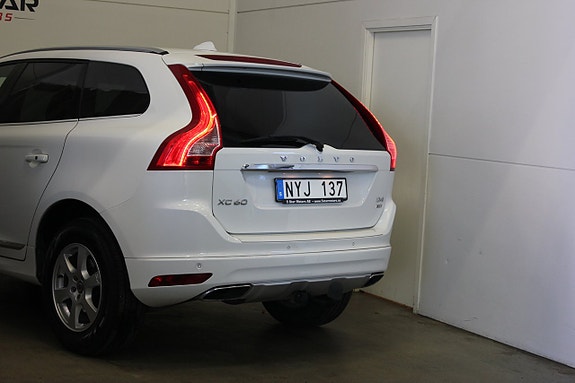 Volvo XC60 6 of 23