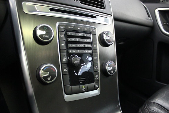 Volvo XC60 22 of 23