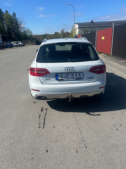 Audi A4 allroad 10 of 12