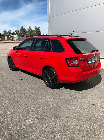 Skoda Fabia 2 of 3