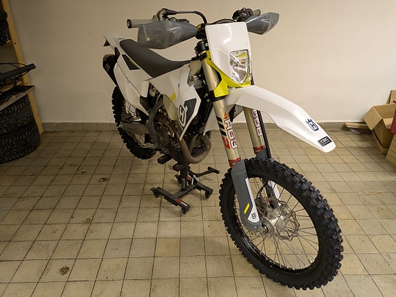 Husqvarna FE 350 (Conevalve, Rekluse) 3 of 4