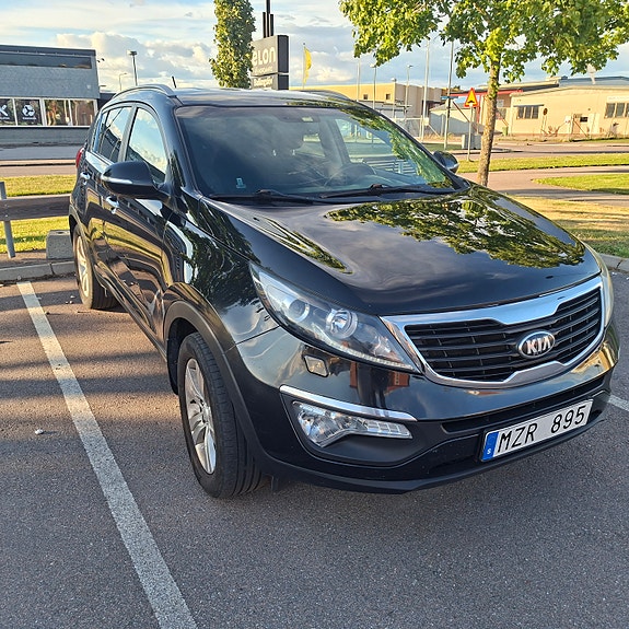 Kia Sportage 2 of 5