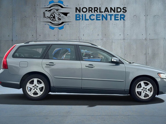 Volvo V50 9 of 13