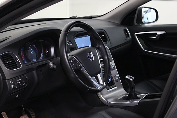 Volvo V60 9 of 22
