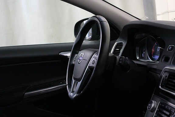 Volvo V60 22 of 22