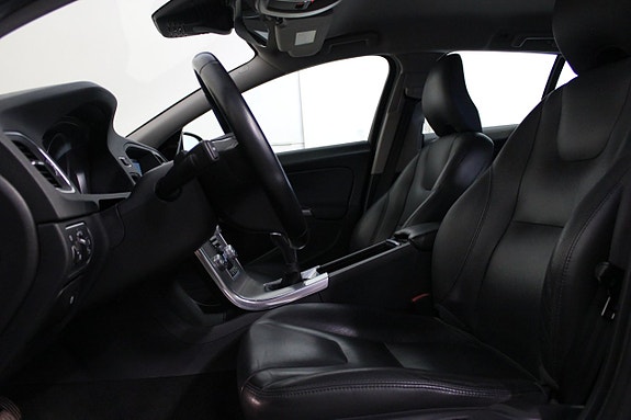 Volvo V60 10 of 22