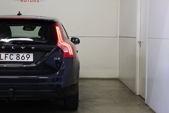 Volvo V60 8 of 22