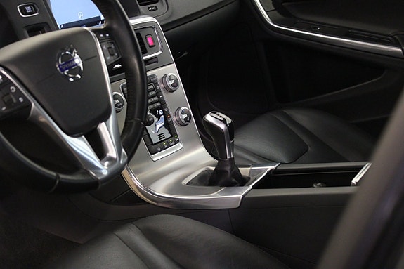Volvo V60 12 of 22