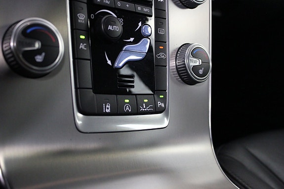 Volvo V60 14 of 22