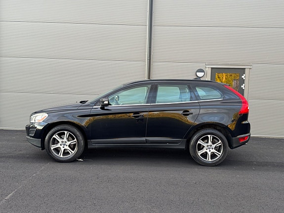 Volvo XC60 5 of 5