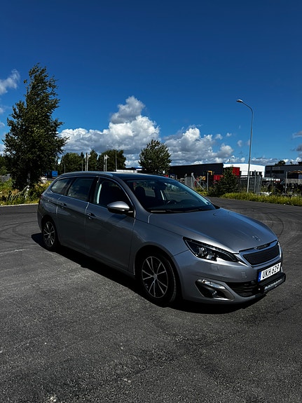 Peugeot 308 SW 5 of 5