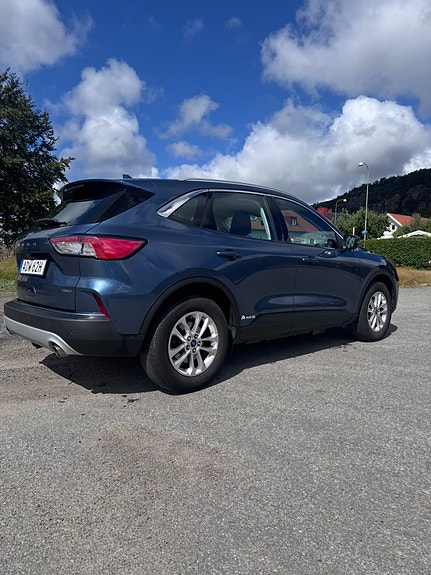 Ford Kuga 6 of 9