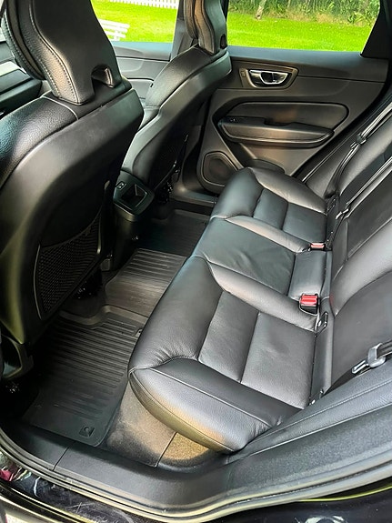 Volvo XC60 9 of 9