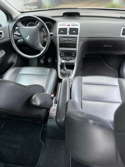 Peugeot 307 SW 6 of 6