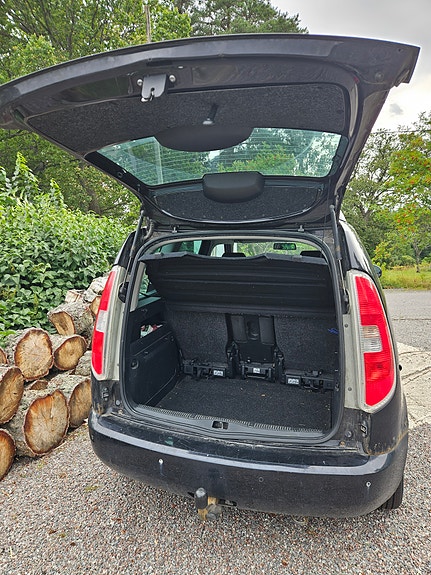 Skoda Roomster 4 of 6