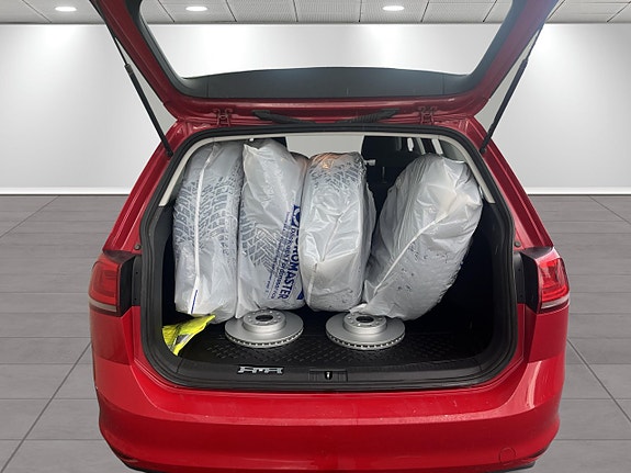 Volkswagen Golf VII 10 of 10