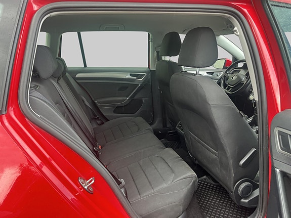 Volkswagen Golf VII 6 of 10