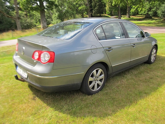 Volkswagen Passat 3 of 5