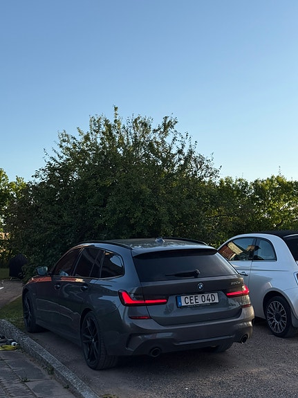 BMW 330e 2 of 6