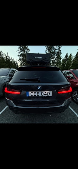BMW 330e 5 of 6
