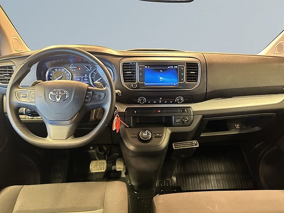 Toyota Proace Verso 3 of 5