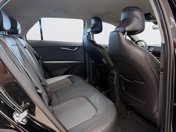 Kia Niro 9 of 18