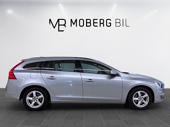 Volvo V60 3 of 5