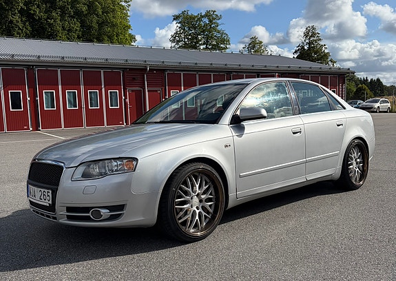 Audi A4 8 of 19