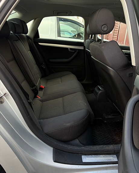 Audi A4 13 of 19