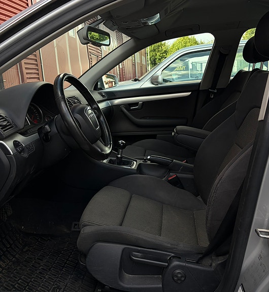 Audi A4 15 of 19