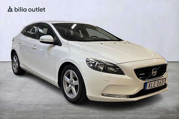 Volvo V40 4 of 5