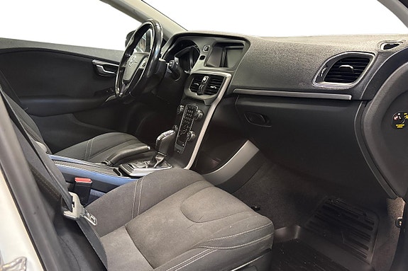 Volvo V40 15 of 23