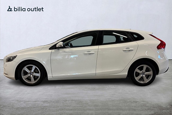Volvo V40 9 of 23