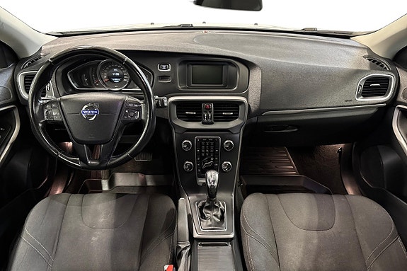 Volvo V40 12 of 23