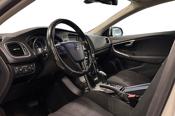 Volvo V40 13 of 23