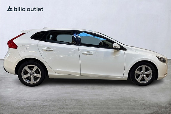 Volvo V40 5 of 5