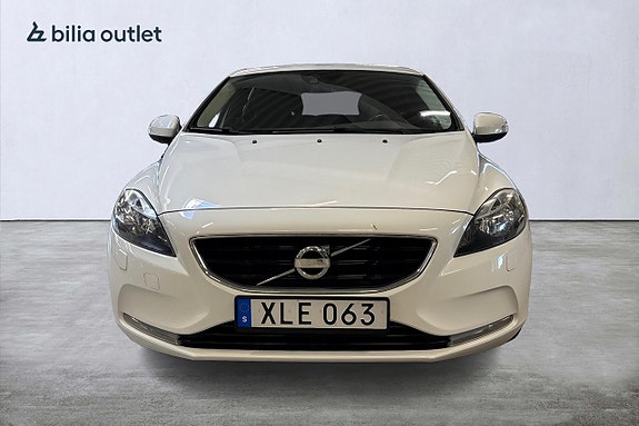 Volvo V40 3 of 5