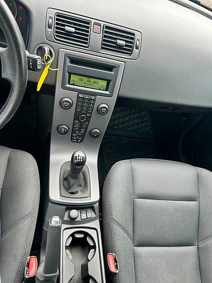 Volvo V50 5 of 5