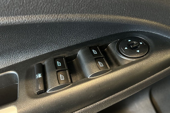 Ford Connect Tourneo 20 of 26