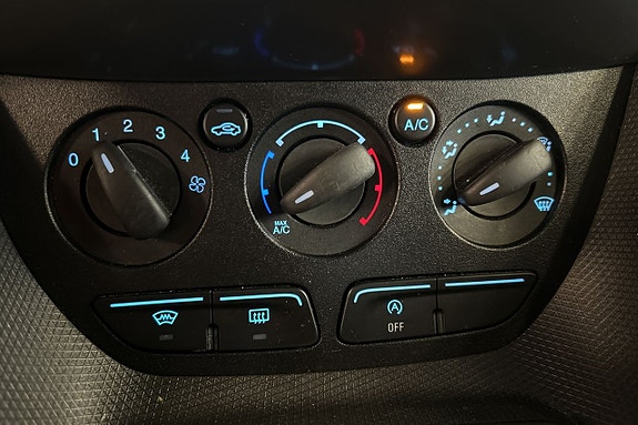 Ford Connect Tourneo 26 of 26