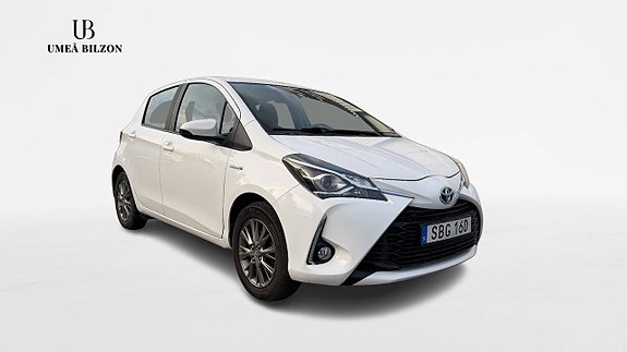 Toyota Yaris 2 of 7