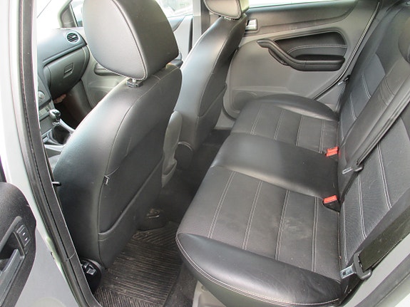 Ford Focus 6 of 6