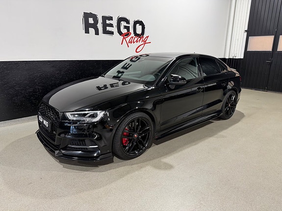 Audi S3 2 of 5