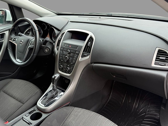 Opel Astra 10 of 15