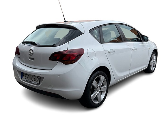 Opel Astra 4 of 5