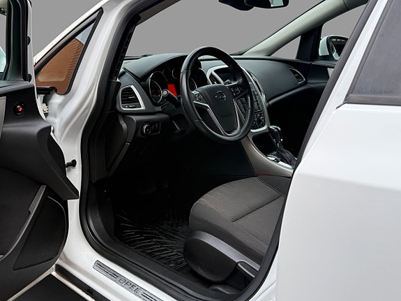 Opel Astra 12 of 15
