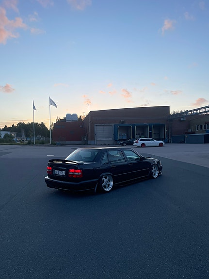 Volvo S70 4 of 5
