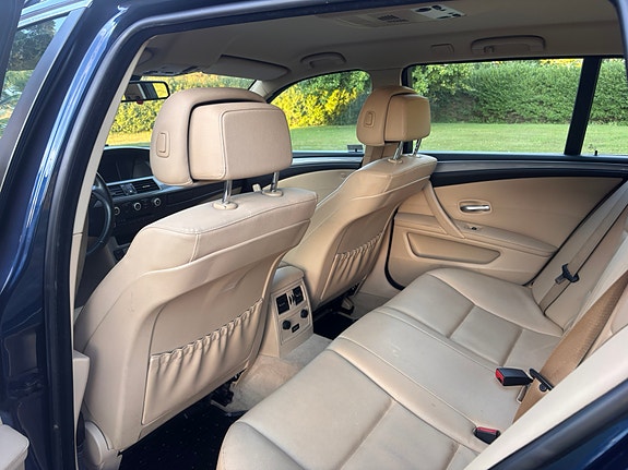 BMW 520i 5 of 5