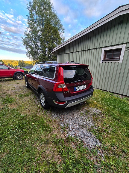 Volvo XC70 4 of 5