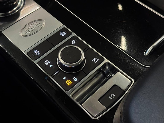 Land Rover Range Rover 15 of 22